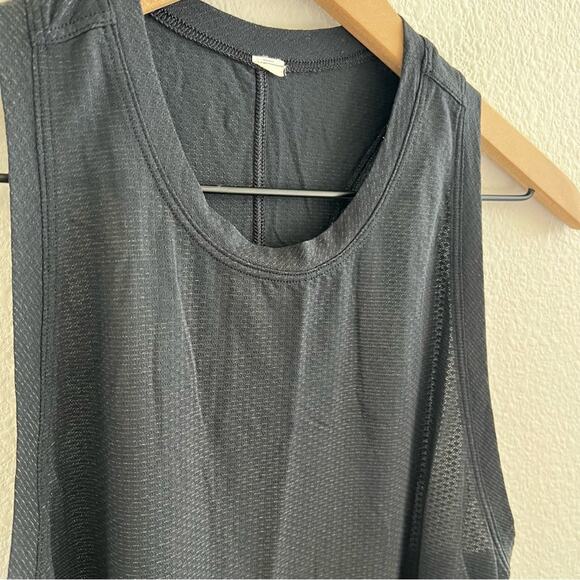 Lululemon Conduit Singlet Tank Back Split Black Neutral 6 - Picture 4 of 8